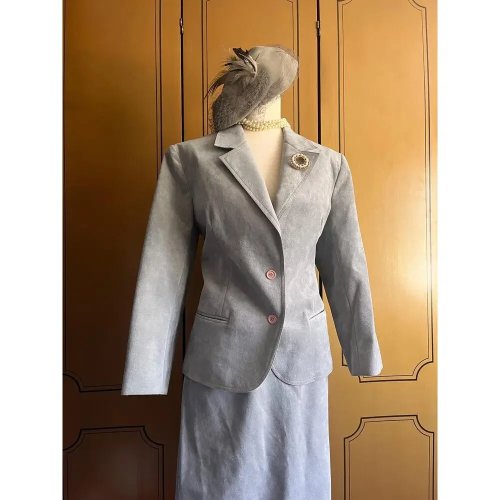 Vintage skirt suit in dove grey Ultrasuede, size 14